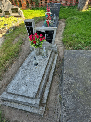 Zdjęcie nagrobka Antoni Olejniczak