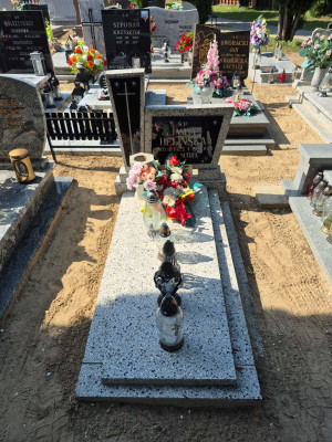 Zdjęcie nagrobka Edmund Heliński
